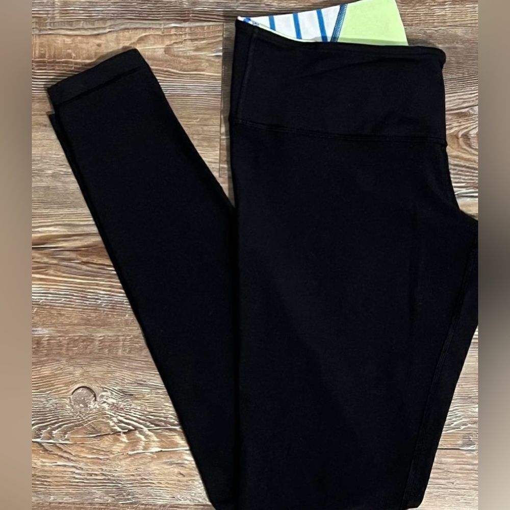 Lululemon Wunder Under Pant Reversible Waist Band